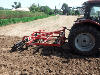 Travail du sol - Outils à dents - Canadien porté C30 - CL35 - CLR35