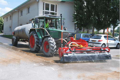Matériel de ferme/outillage - Balayeuses - Balayeuse