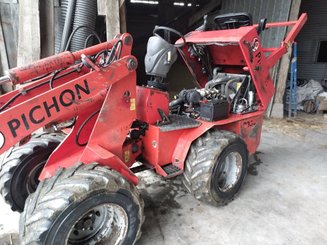 Valet de ferme Pichon P 330 - 1