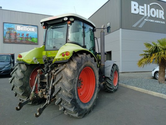 Tracteur agricole Claas ARION 640