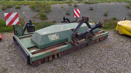 Broyeur à axe vertical Desvoys HERBAGER - 1