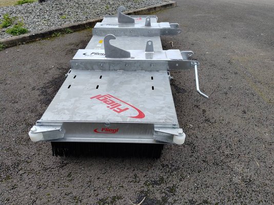 Unknown range 481 Fliegl LOWE 2500