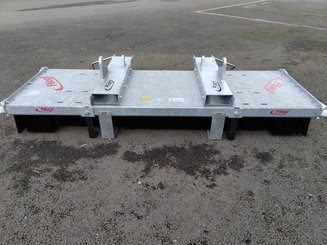 Balayeuse Fliegl LOWE 2500 - 2