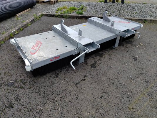 Unknown range 481 Fliegl LOWE 2500